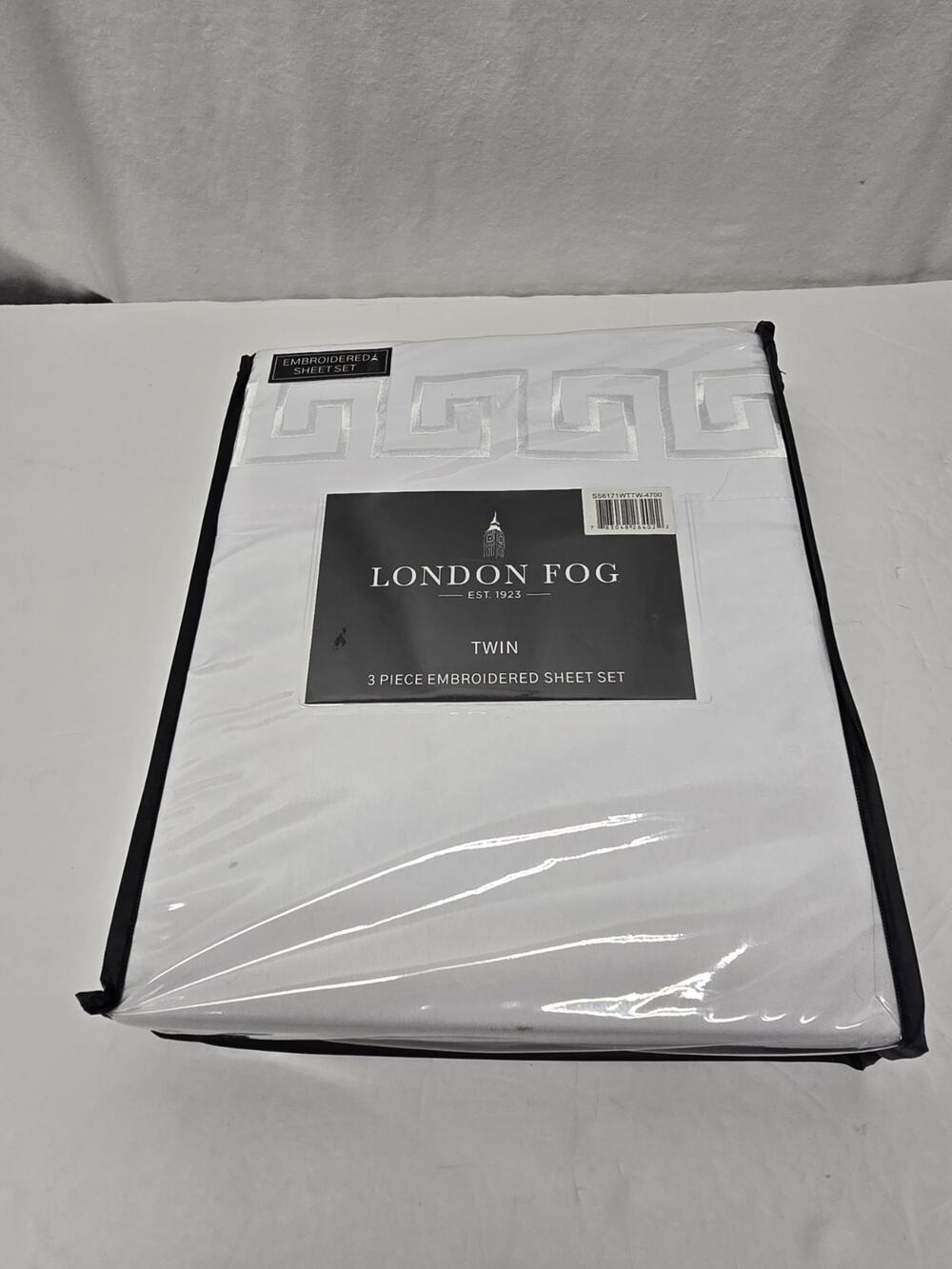 London Fog 3 Piece Embroidered Sheet Set, White , Twin Size. New Unopened
